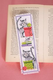 Vervaco Cross Stitch Bookmark Kit Curious Cats - Craftmar